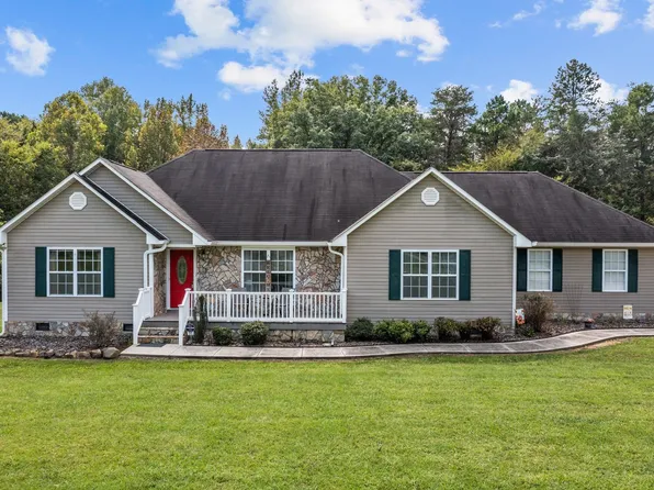 585 Quail Hollow Dr, Roxboro, NC 27574