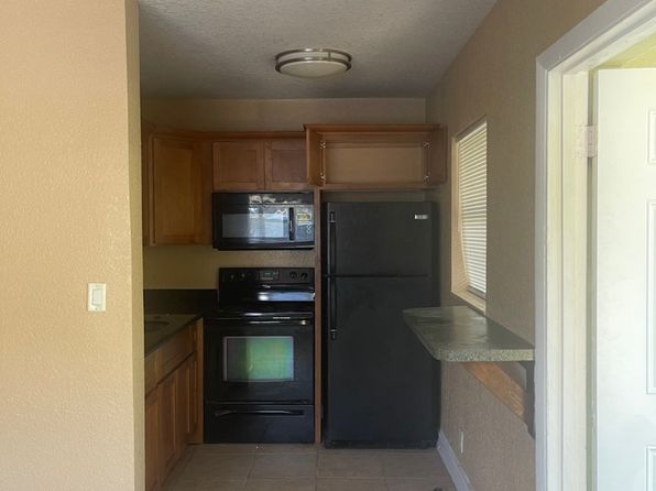 605 SW 13th Ave APT 2