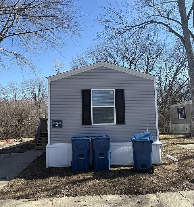 23 Amos Valley Dr