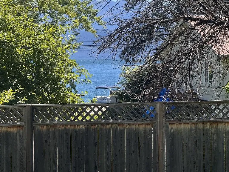 27 Lakeside Ave — Photo 11
