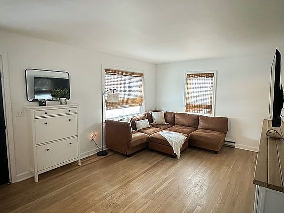 4th image of 2341 Wilmer St