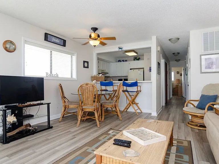 1437 S Fort Fisher Blvd #P-3 — Photo 12