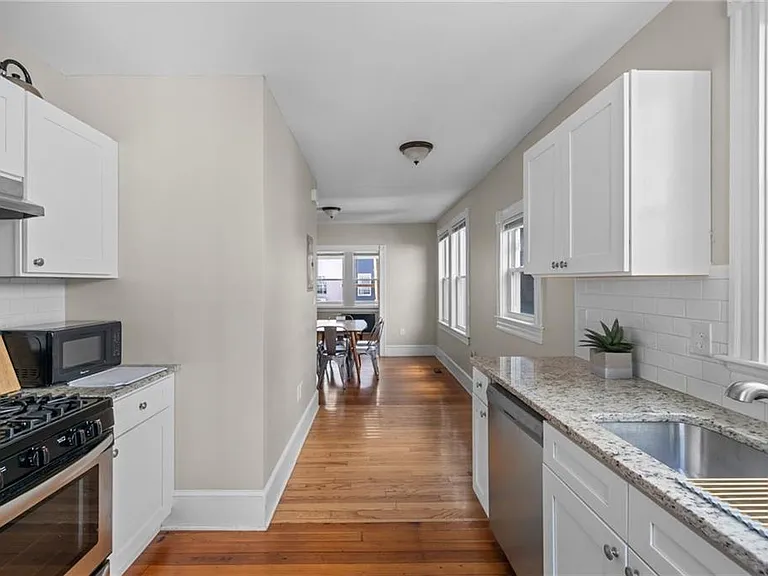 8 Spring St #A — Photo 16