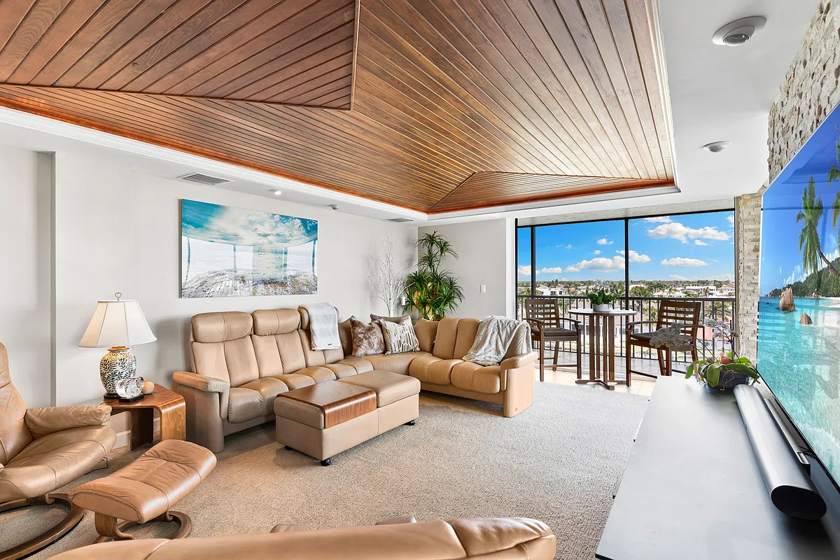 Building Photo - 10482 Gulf Shore Dr #263