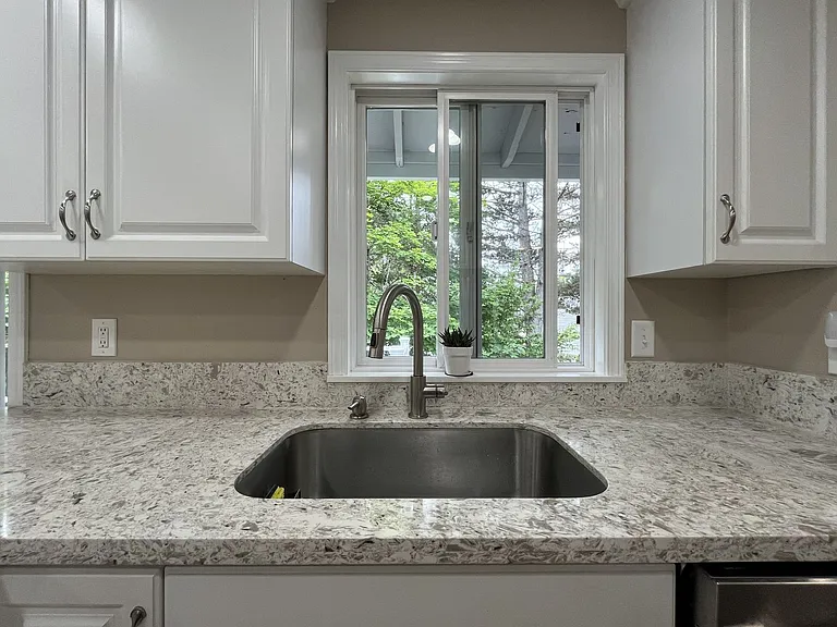 17688 NW Dogwood Ct — Photo 9