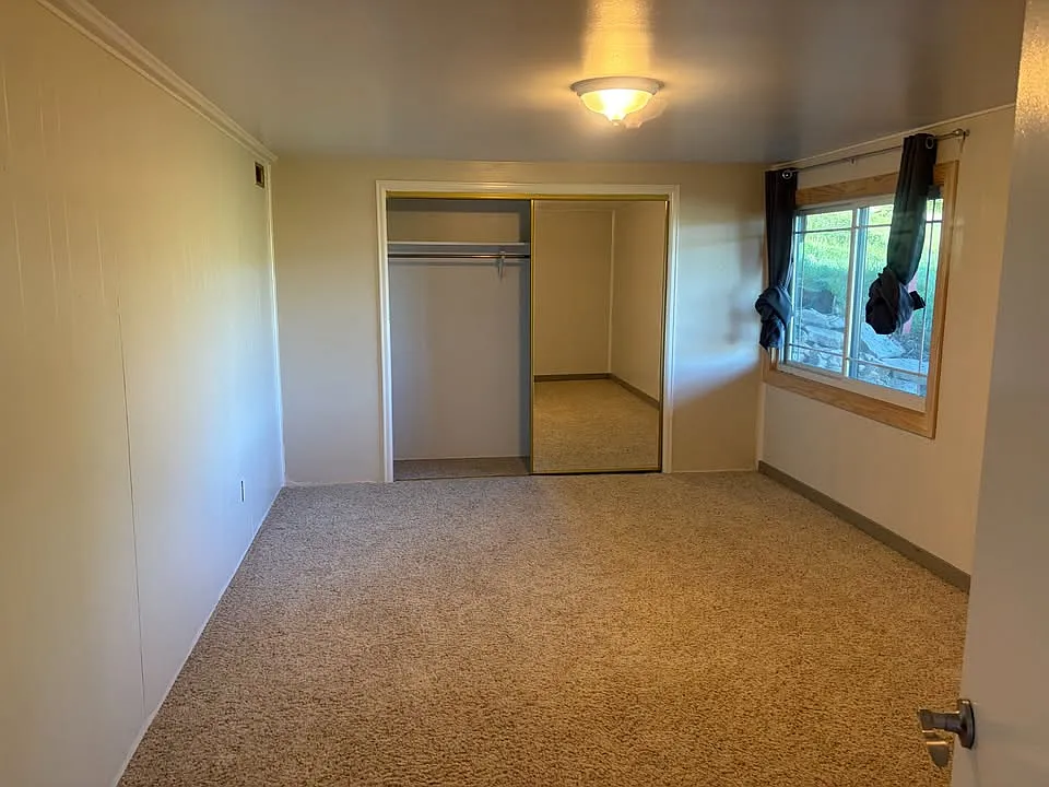 2 bed, 920 sqft, $1,650 — Photo 2