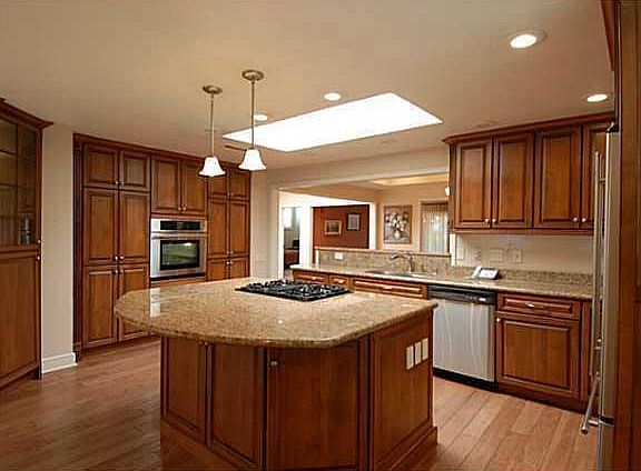 2nd image of 6138 Los Felinos Cir