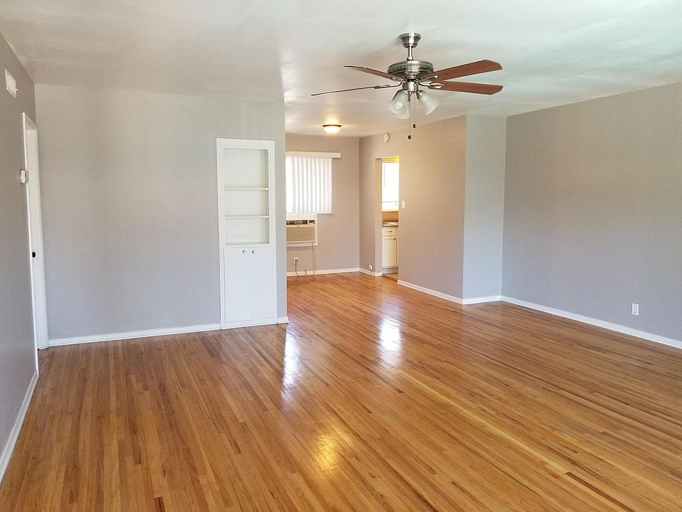 1st image of 865 W Huntington Dr APT 1