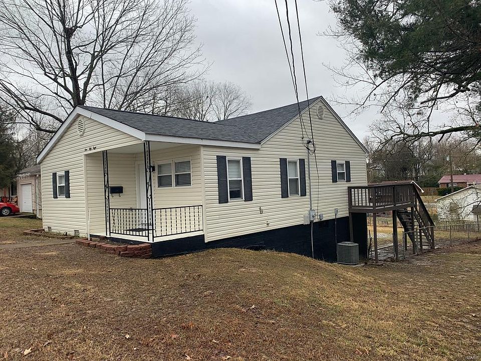 1st image of 958 Pershing St