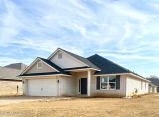 2229 Walk Jones Way, Southaven, MS 38672