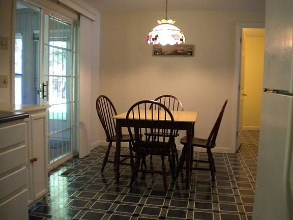 Eat in Kitchen