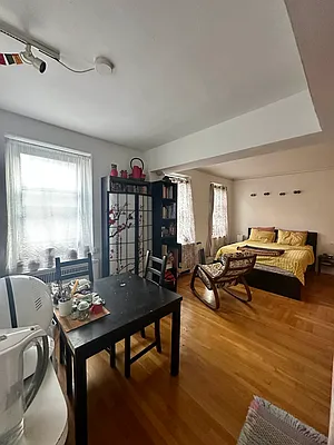 Rented by CitySites Real Estate Group | media 10