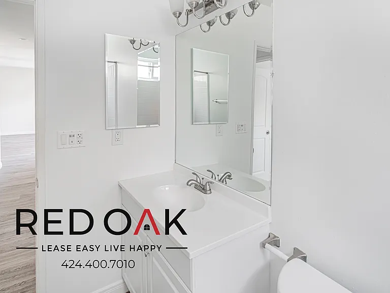 20414 Cohasset St #19 — Photo 13