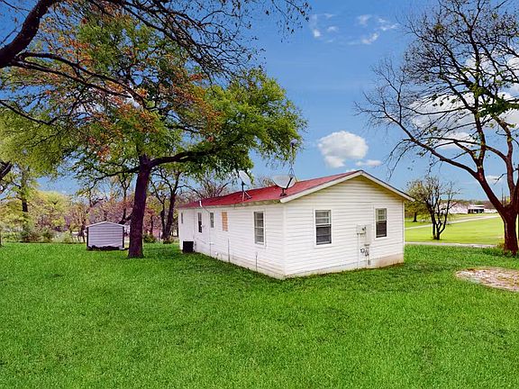 4th image of 2073 Private Road 5499