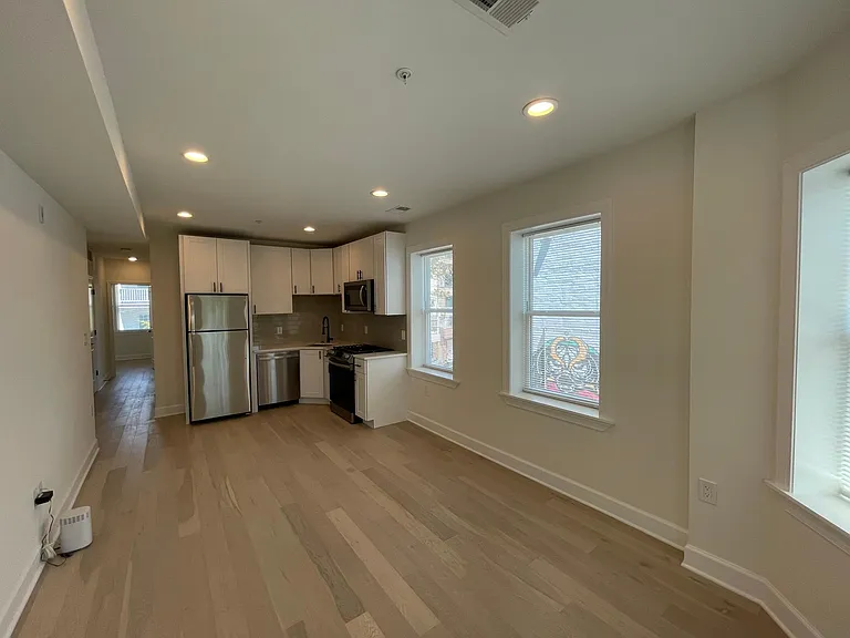 75 Florida Ave NW #3 — Photo 5