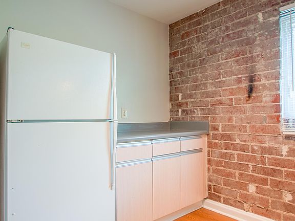 5th image of 235 Lampkin St NE #Ne235-05