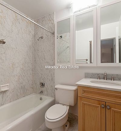 5th image of 145 W 67th St APT 18A