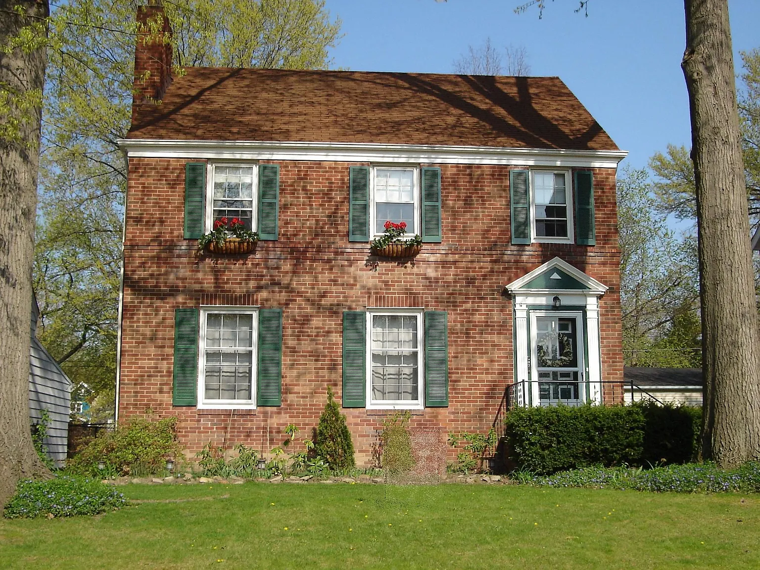 907 Englewood Rd photo 1