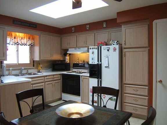 2nd image of 6520 Mariana Dr
