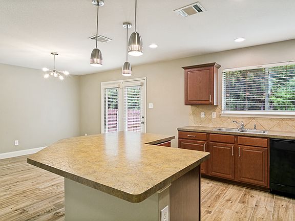 5th image of 9021 Graywolf Ridge Trl