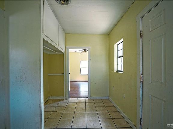 5th image of 404 E 12th St