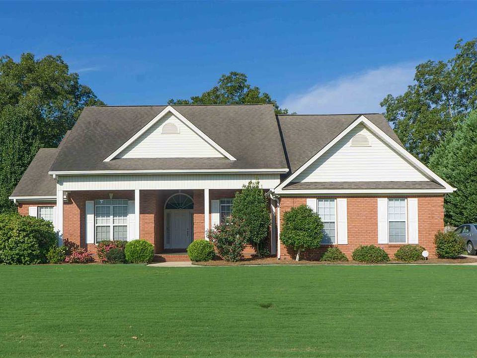 1st image of 211 Scotsburg Dr