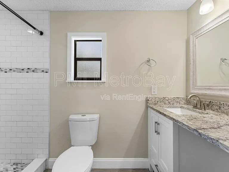 6121 N Falkenburg Rd — Photo 31
