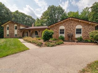 479 N Baldwin Rd, Clarkston, MI 48348