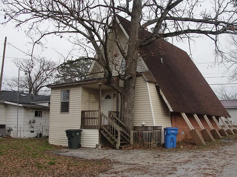 7039 Hamilton View St — Photo 8