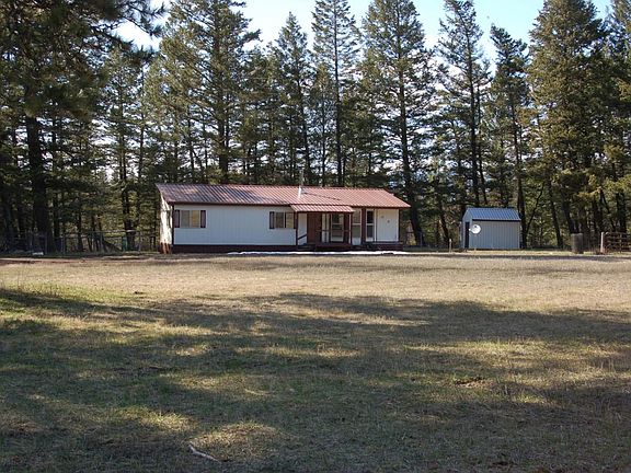 Country Home close to Columbia Falls