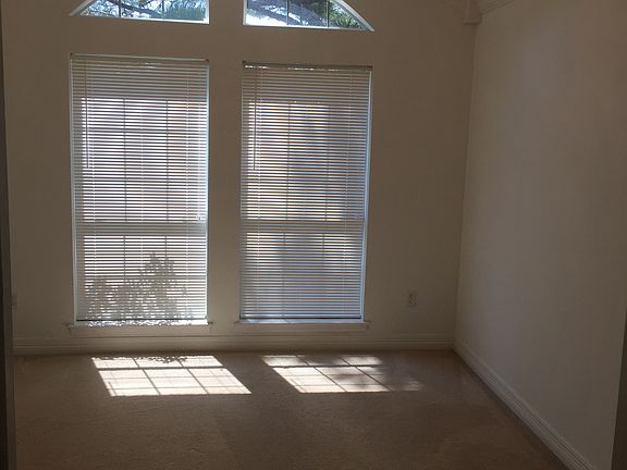 4th image of 176 Hunter Lee Ln