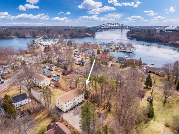 11 Carriage Hill Road #B, Eliot, ME 03903