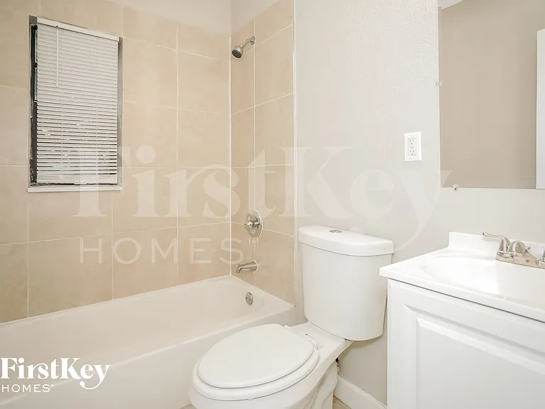 14640 Tyler St — Photo 11