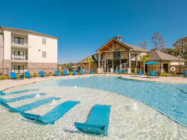 Landmark at Auburn Lakes