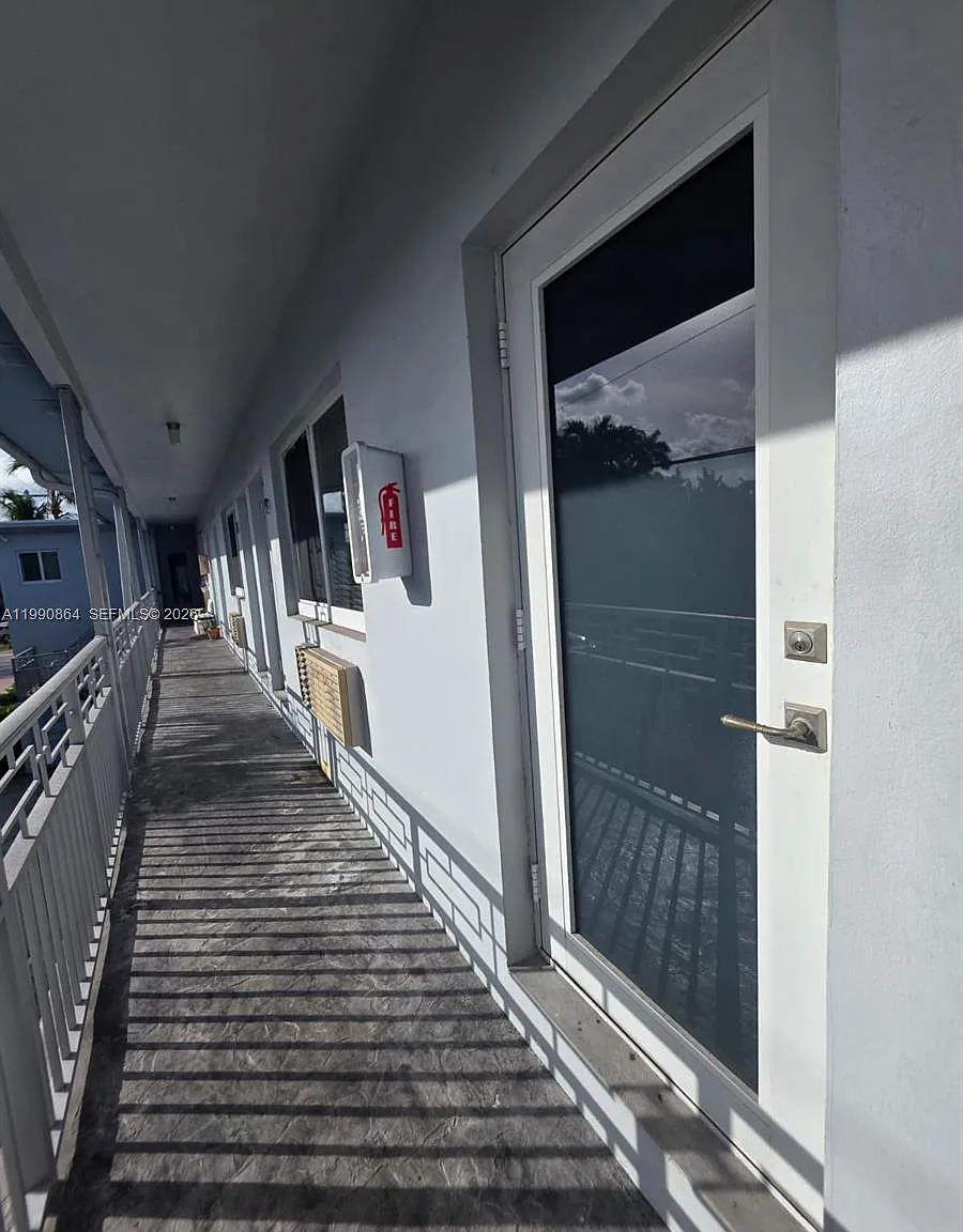 2nd Rev Pl Of Port Of Oce — Photo 3
