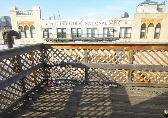 Rented by Mdrn Residential | media 21