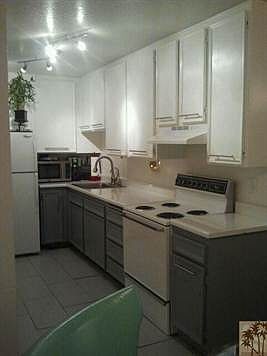 5th image of 680 N Ashurst Ct #207