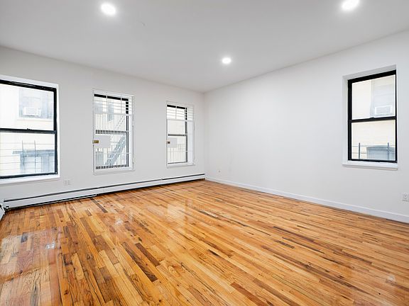 3rd image of 962-964 Saint Nicholas Ave #4