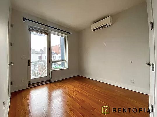 2nd image of 700 Flushing Ave #6