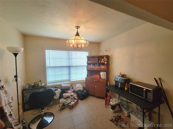 tulsa-oklahoma-440335500 picture