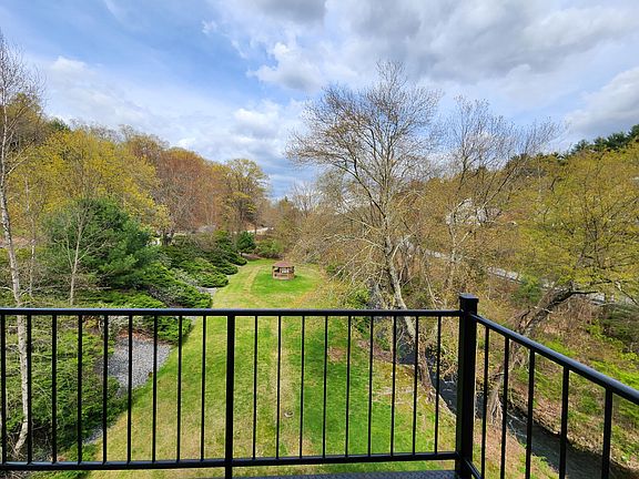 Private Balcony with water views and sounds of the waterfall!