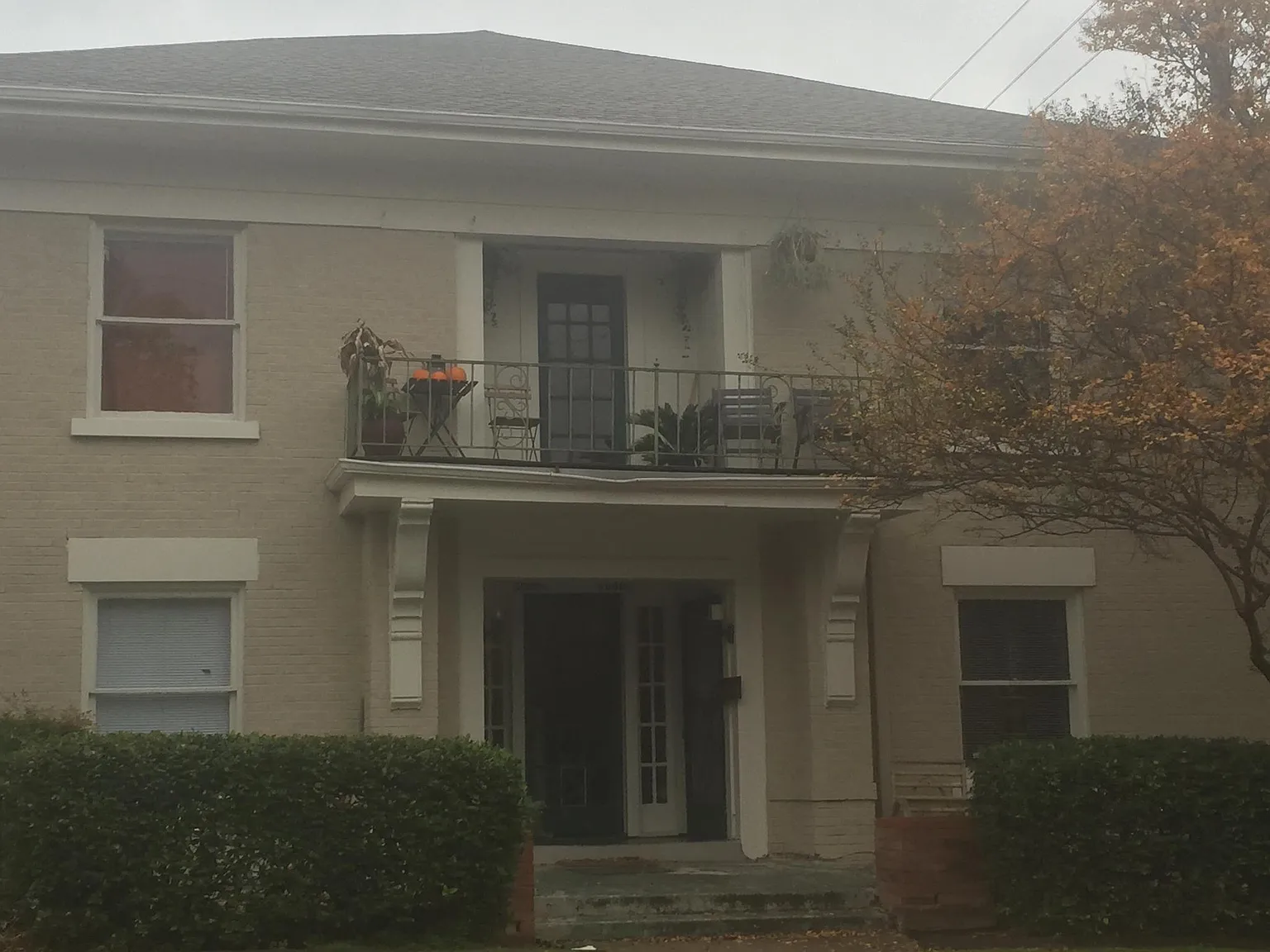 5602 Worth St — Photo 2