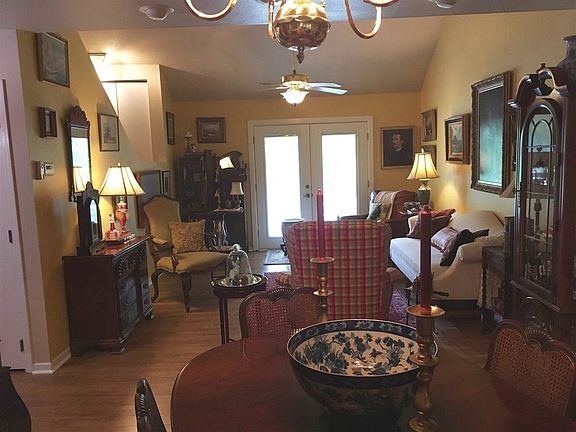4th image of 69 Adair Dr