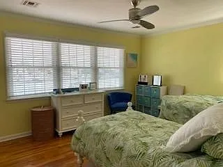 5 bed, 3.0 bath, 3101 sqft, $5,000 — Photo 2