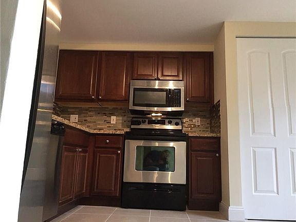 3rd image of 4774 NW 89th Avenue #184