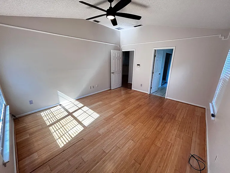 1449 Blue Heron Ln E — Photo 24