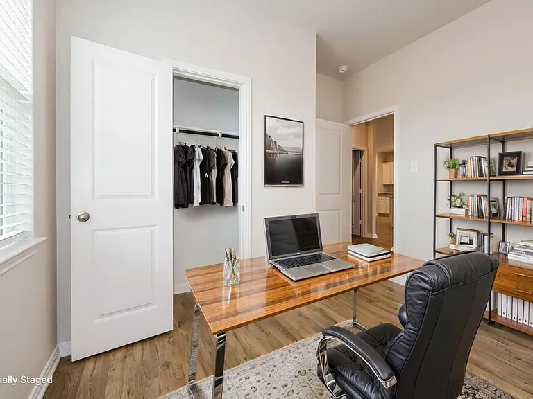 16454 Honeysuckle Hill Dr — Photo 16