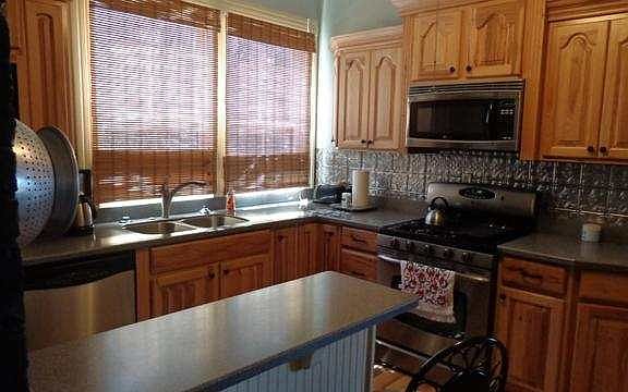 5th image of 915 15th St