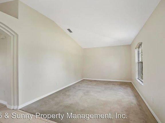 5th image of 2881 Grant Ave SE