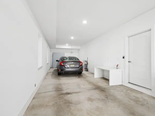 131 Zabriskie Street image 35 of 44